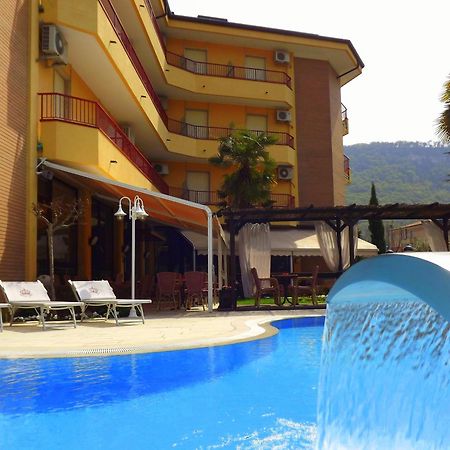 Hotel Imperial ***S Garda  Esterno foto