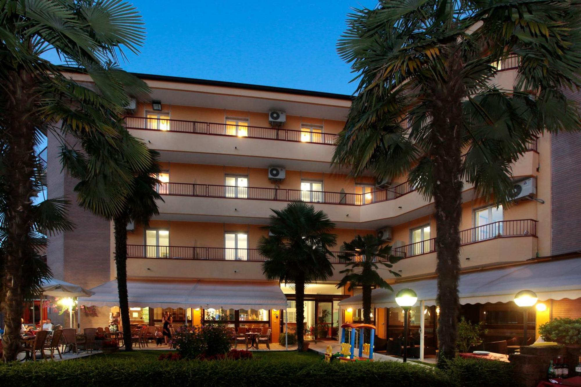 Hotel Imperial ***S Garda  Esterno foto